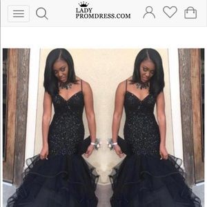 Beautiful Black Sparkly Mermaid Gown/Prom Dress 🖤